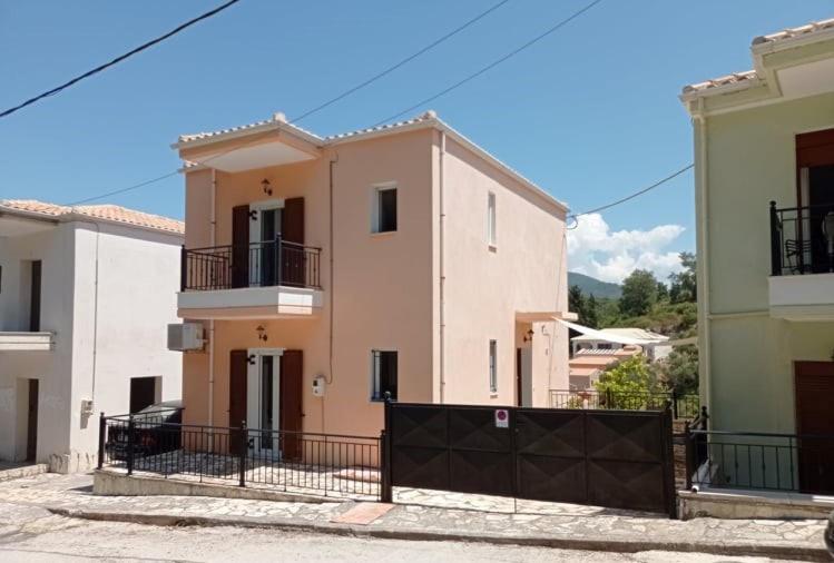 Hermes Holiday Home In The Port Of Sivota 外观 照片